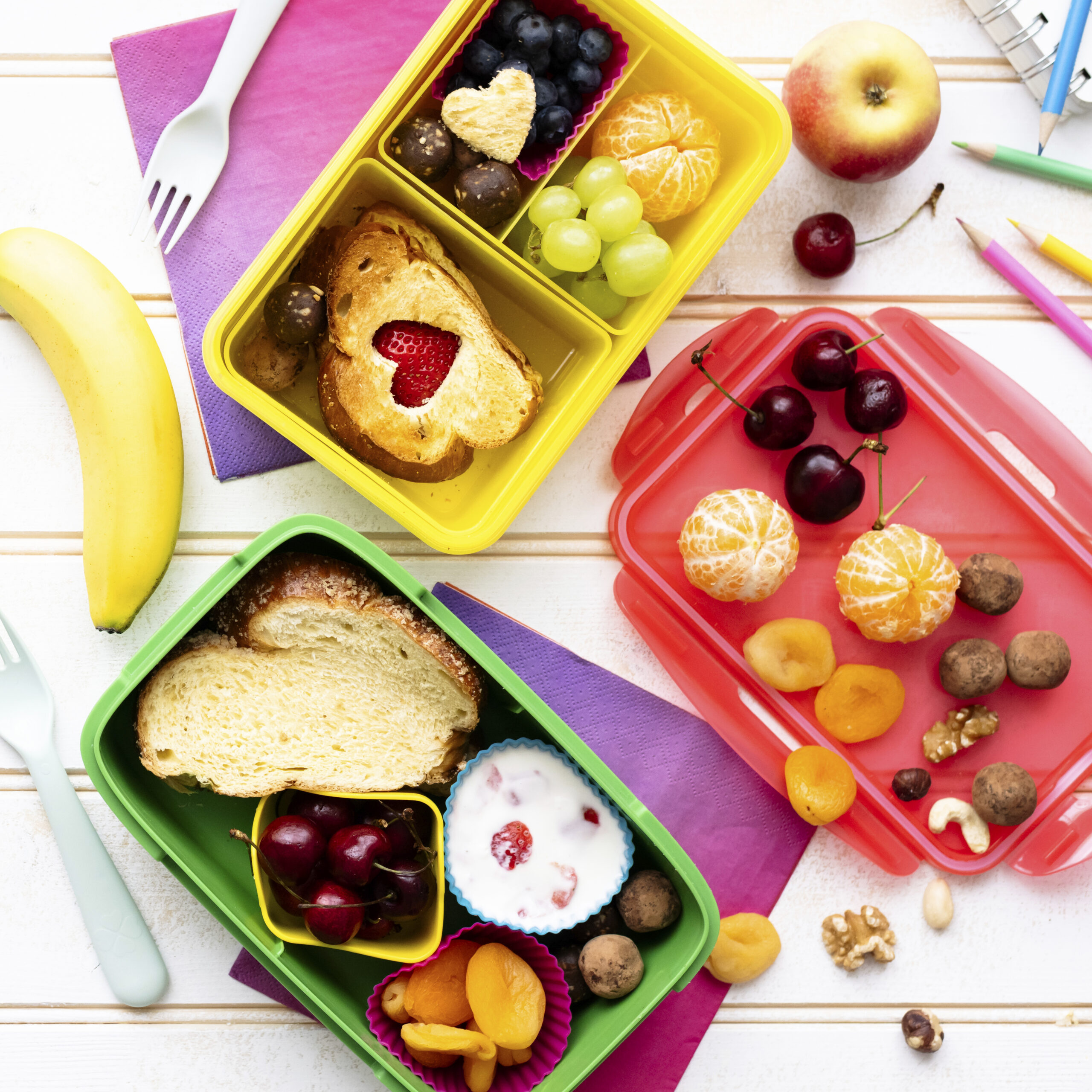 kids food lunchbox design with healthy snacks scaled